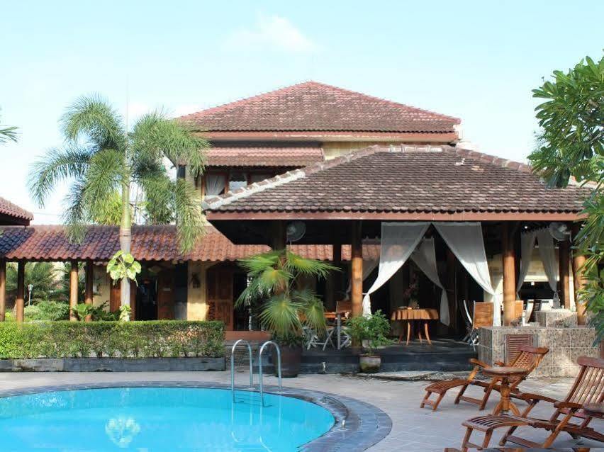 Ndalem Bantul Hotel Jogjacarta Exterior foto